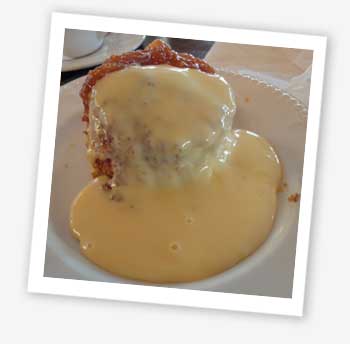 Golden syrup sponge pudding