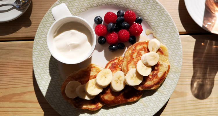 Honey-drizzled pancakes